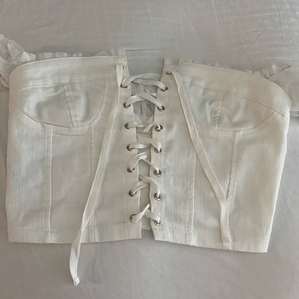 White Adika corset top! Size small in perfect condition.
